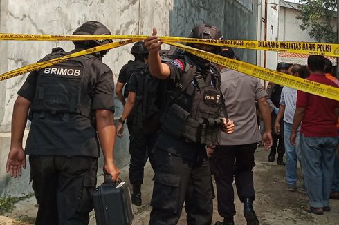 Ketegangan Saat Penggeledahan Rumah Terduga Teroris di Bogor