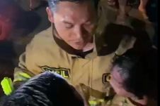Aksi Heroik Damkar Makassar Selamatkan Balita yang Terjebak Kebakaran di Dalam Rumah
