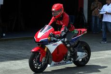 Intim dengan Motor MotoGP Marquez (1)