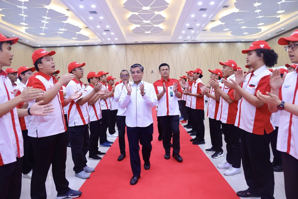 Menteri Ketenagakerjaan (Menaker) Yassierli secara resmi melepas delegasi Indonesia yang akan mengikuti The 14th WorldSkills ASEAN Competition 2025 di Manila, Filipina, pada 26?28 Agustus 2025. Acara pelepasan digelar di Gedung Vokasi Kementerian Ketenagakerjaan, Jakarta Selatan, Rabu (20/8/2025).