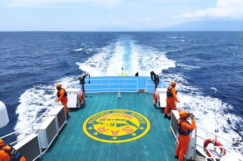 Detik-detik 15 ABK KM Liberty I Lompat ke Laut, Kapal Sempat Ubah Haluan dan Miring