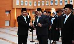 Lantik Pejabat Pimpinan Tinggi Pratama dan Fungsional, Mendagri Tekankan Pentingnya Rotasi dan Penyegaran Organisasi