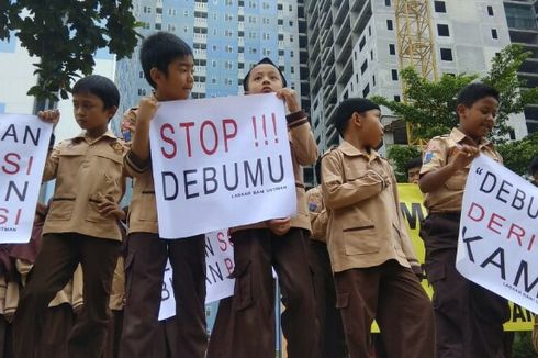 Debu Pembangunan Rusunami Masuk Kelas, Murid Sekolah di Ciputat Gelar Aksi Protes