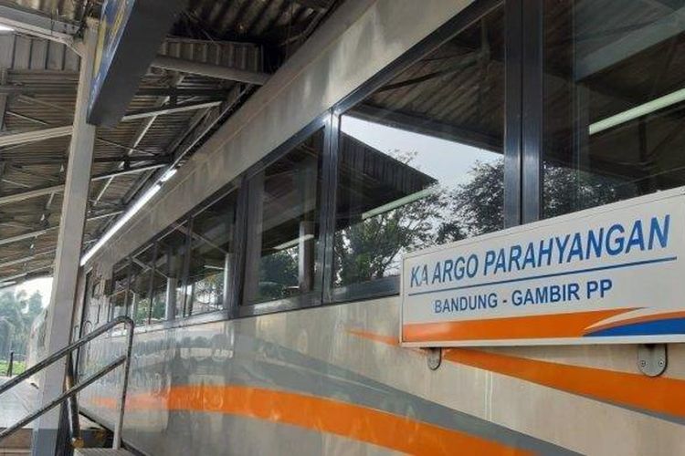 Ilustrasi KA Argo Parahyangan yang melayani rute Bandung-Gambir PP. 