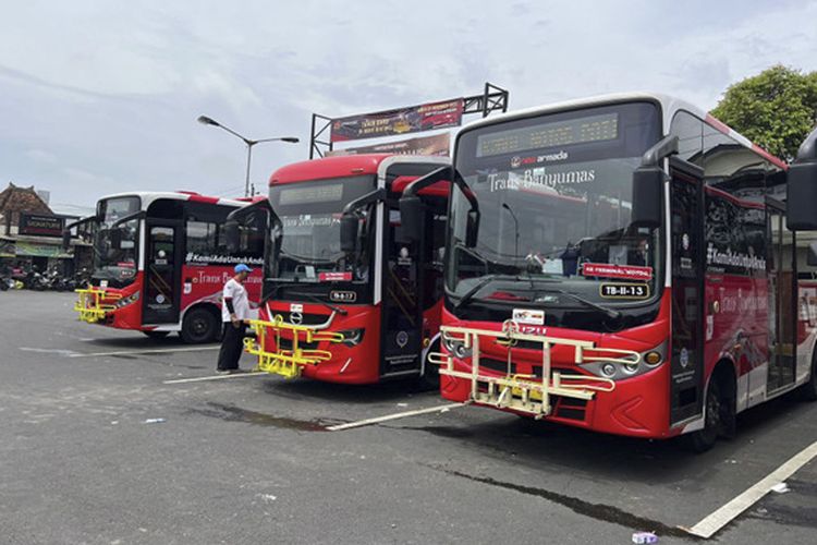 Angkutan perkotaan Bus BTS dengan skema beli layanan diklaim makin digemari masyarakat.