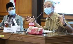 Bantu Kebutuhan Masyarakat Selama Pandemi, Ganjar Galakkan Program 