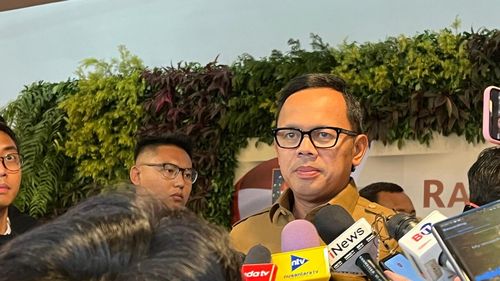 Wamendagri Setuju Usulan Bansos Dihentikan Sementara sampai Pilkada Selesai