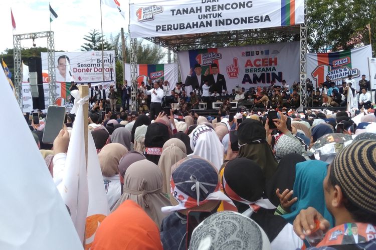 Calon Presiden Nomor Urut 01,Anies Baswedan melakukan kampanye perdana di Kota Banda Aceh,Sabtu (27/01/2024).