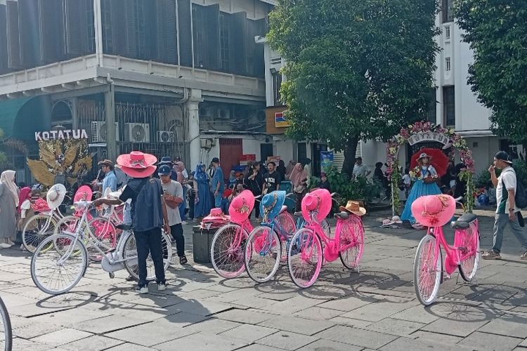 Sedih Selama Ramadhan Sepi, Penyedia Jasa Sepeda Ontel Senyum Lagi Begitu Lebaran Tiba