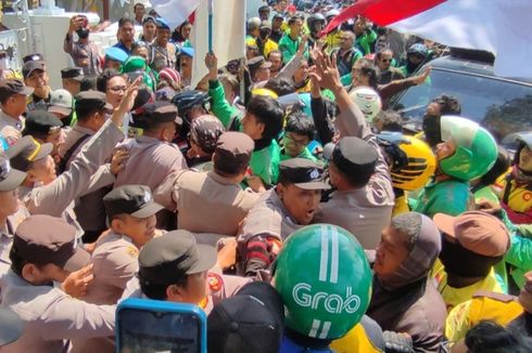 Ngaret Setahun, Ojol di Cirebon Demo Tuntut Pencairan BLT 2022