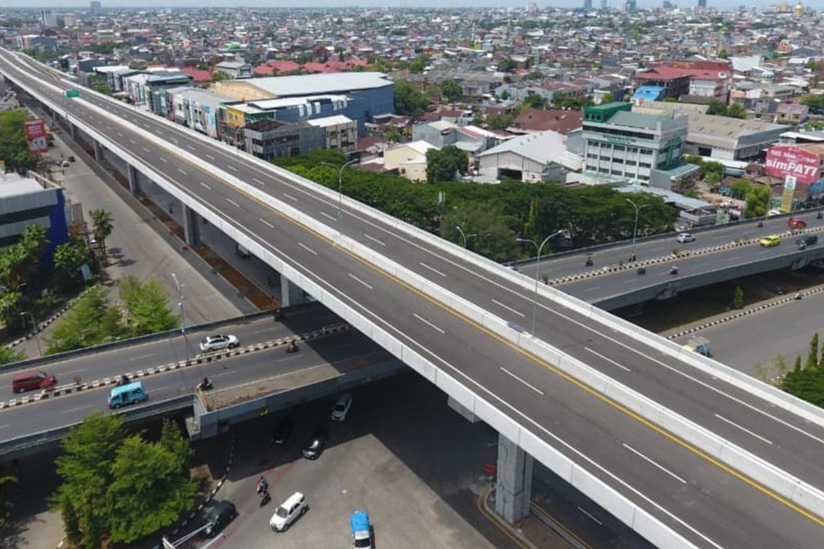 Memiliki total panjang 10,4 kilometer, Tol Layang AP Pettarani dilengkapi lajur jalan 2 x 2, lebar 3,50 meter, dan dua on-off ramp yaitu di Boulevard dan Alauddin.
