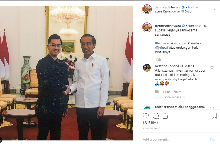 Pemain film Dennis Adishwara saat berfoto bersama Presiden Jokowi.