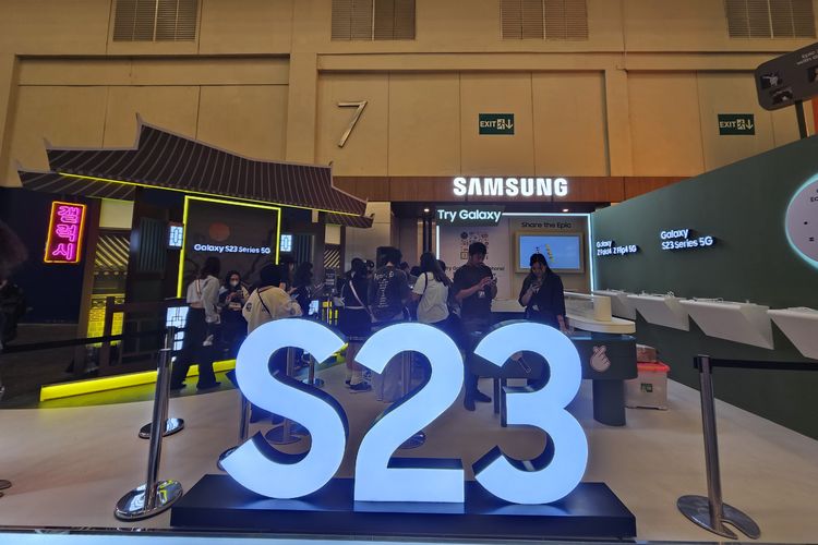 Ilustrasi booth Samsung di konser Suga BTS yang diselenggarakan di ICE BSD, Tangerang pada 26-28 Mei 2023