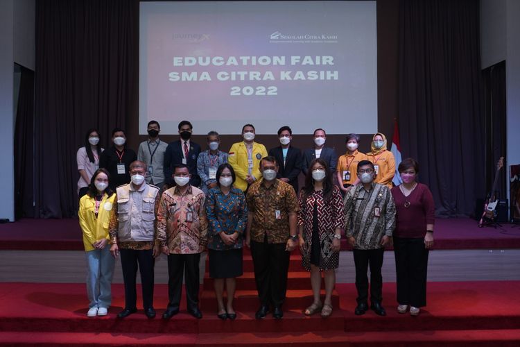 SMA Citra Kasih CitraGarden (SCK CG) menggelar Education Fair mengangkat tema Journey To The Future yang digelar pada Kamis dan Jumat, 27-28 Oktober 2022 bertempat di Gedung SMP-SMA di CitraGarden 5, Kalideres, Jakarta.