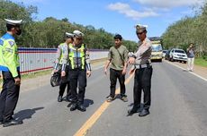 Truk Diduga Tak Beri Jalan, Ambulans Bawa Pasien Kecelakaan di Banyuasin