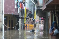 Ciliwung Meluap, 7 RW di Kampung Melayu Terendam Banjir