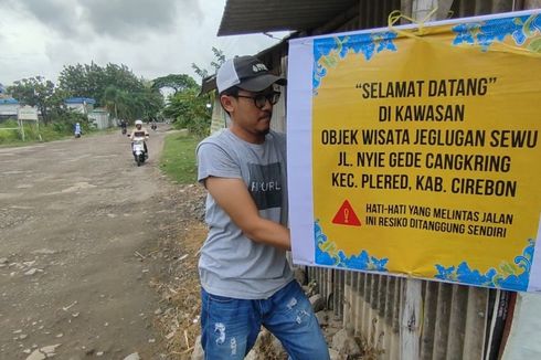 Kritik dan Sindir Jalan Rusak, Warga Cirebon Pasang Spanduk Wisata 