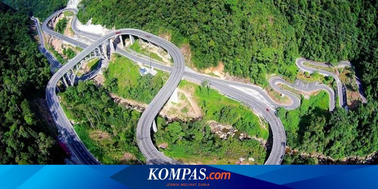 Melintasi Jembatan Kelok 9 Di Sumatera Barat