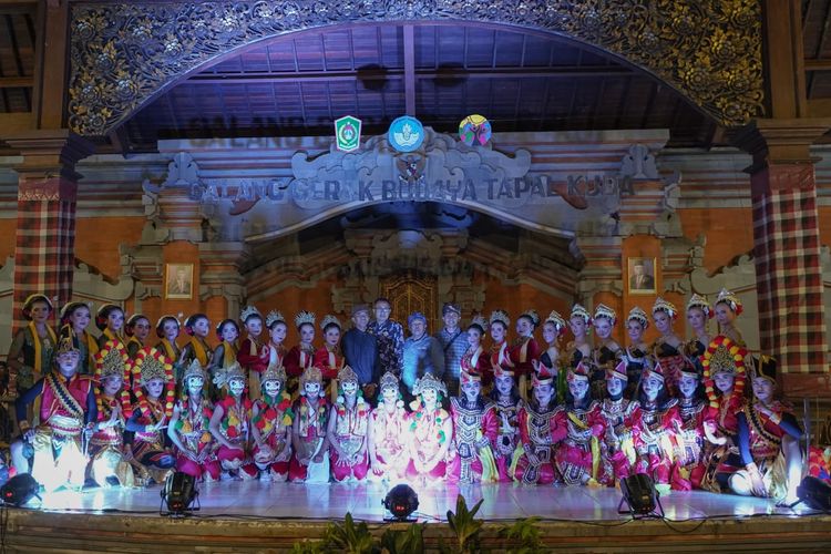 Even Galang Gerak Budaya Tapal Kuda (GGBTK) Kabupaten Lumajang melibatkan Gen Z di Gedung Serbaguna Pura Mandara Giri Semeru Agung, Senduro, Jawa Timur (29/10/2023).