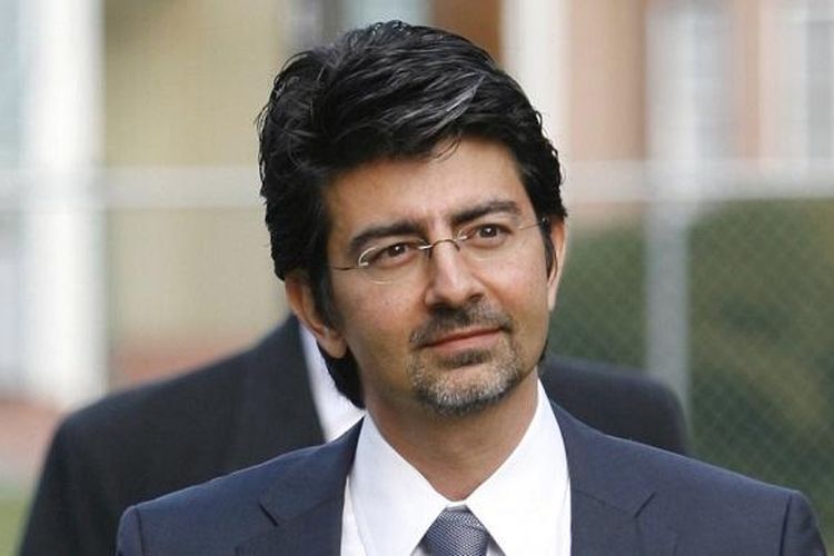 Pierre Omidyar, pendiri eBay