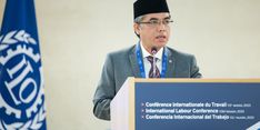Menaker Yassierli: Dunia Kerja Harus Lebih Adil dan Melindungi Semua Pekerja