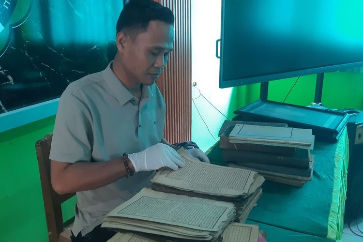 Puluhan Kitab Kuno Ditemukan di Ponpes Zumrotut Tholibin Boyolali, Ada Kitab Fiqih hingga Nahwu yang Ditulis pada 1930-1956 