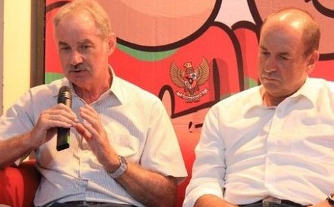 Former Indonesian National Team Coach Alfred Riedl Passes Away Aged 70