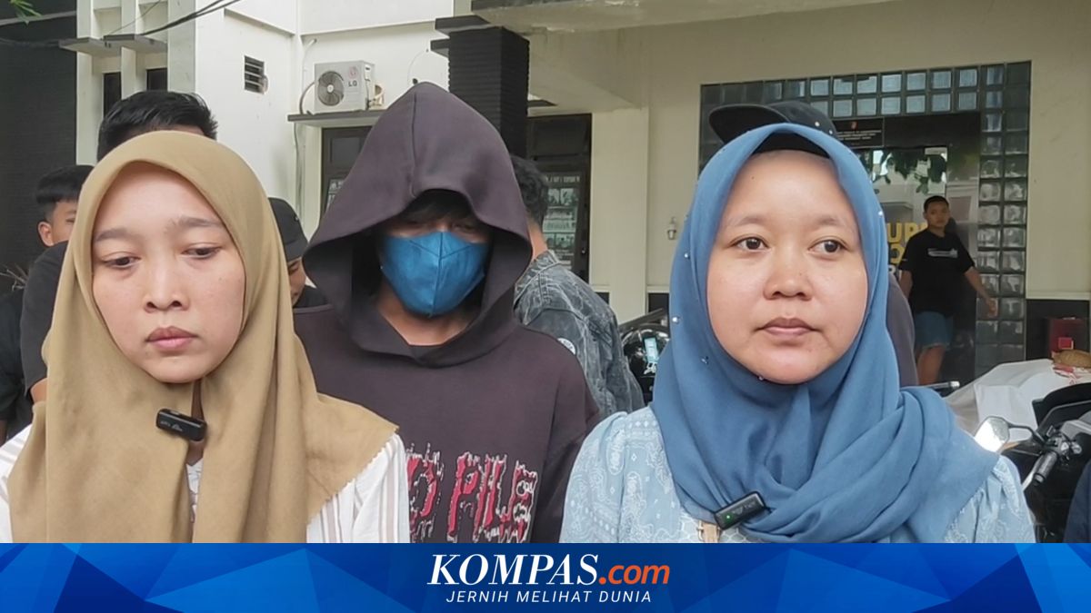 Keluarga Korban Pengeroyokan di Talun Datangi Polresta Pati, Desak Rekonstruksi di TKP ~TR

Klik untuk baca:
