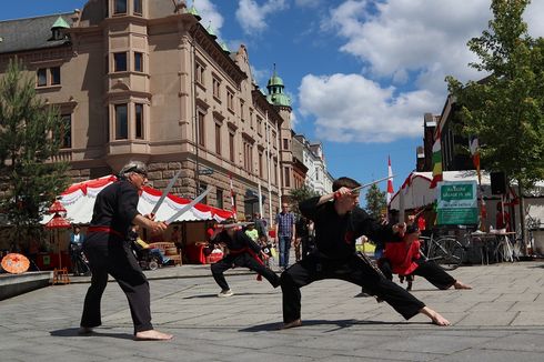 Menyaksikan Pendekar Silat 