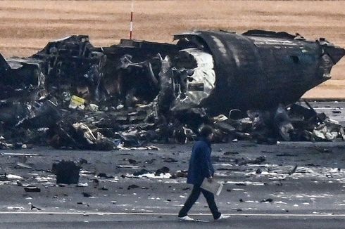 Pintu Mana yang Dipakai Kru Pesawat Japan Airlines untuk Evakuasi Penumpang?