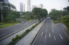 Menangkap Momen Sepinya Jalan di Jakarta yang Ditinggal Mudik