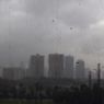 BPBD Keluarkan Peringatan Dini Hujan Disertai Angin Kencang di Jakarta
