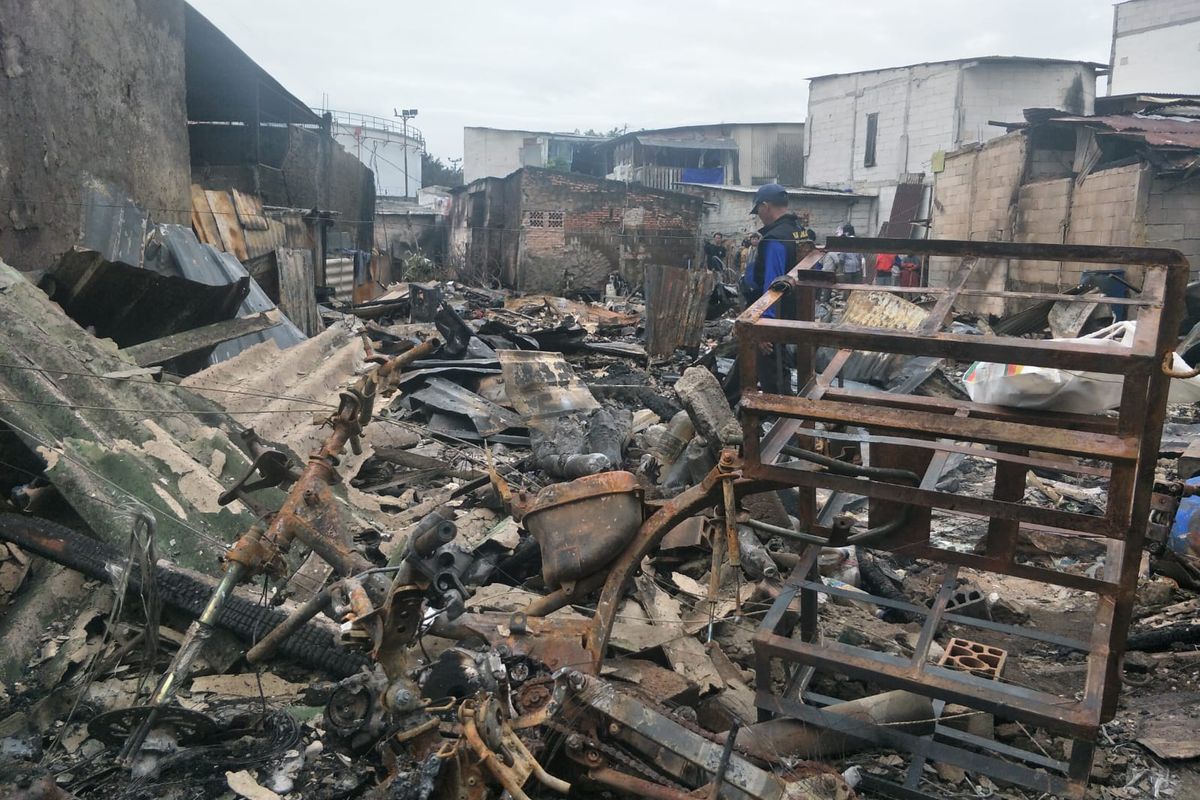 Situasi terkini lokasi kebakaran di Depo Pertamina Plumpang, Koja, Jakarta Utara, Sabtu (4/3/2023) pagi.