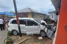Sopir Diduga Mabuk, Toyota Avanza di Maluku Tengah Tabrak Kuburan dan Rumah Warga