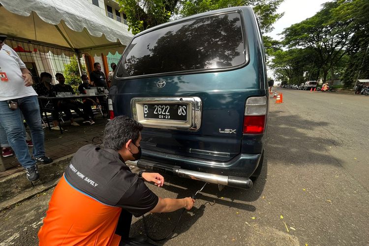 MPMRent bekerjasama dengan Dishub dan DLH Tangerang Selatan menggelar uji emisi gratis