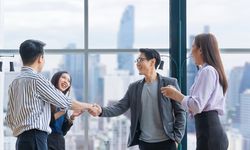 Jadi Pemimpin dalam Organisasi Bisnis? Terapkan 6 Skill Ini agar Kerja Sama Tim Efektif