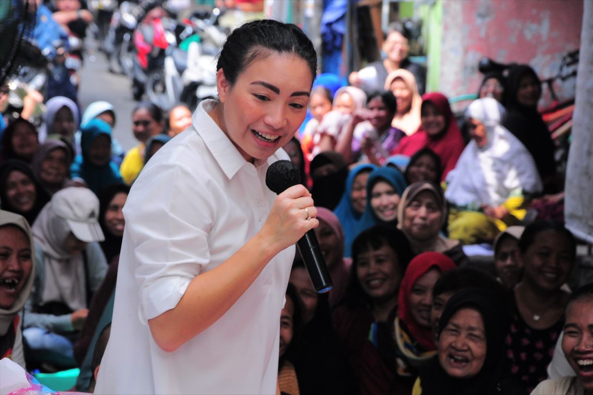 Juru Bicara (Jubir) Tim Kampanye Nasional (TKN) Prabowo Subianto dan Gibran Rakabuming Raka, Rahayu Saraswati.