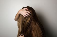 Lakukan Pijat Kulit Kepala Berikut untuk Merangsang Pertumbuhan Rambut