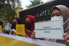 Kawal Sidang Kasus Kekerasan Seksual yang Dilakukan Dosen, Sejumlah Warga Demo di PN Jember