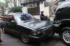 Tabrak Mobil Fortuner Terparkir Milik Polisi, Yan Bosco Bingung