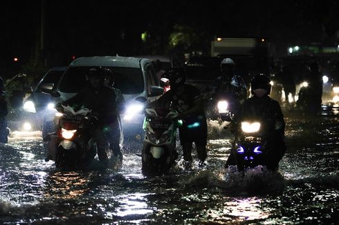 Banjir Surut Setelah Hujan Selesai, Ini yang Dilakukan Pemkot Surabaya