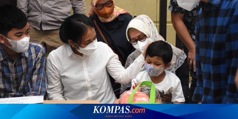 Kunjungi Anak yang Orangtuanya Meninggal Akibat Covid-19, Menteri PPPA Pastikan Kebutuhan Dasar Mereka Terpenuhi - Vimarsana News