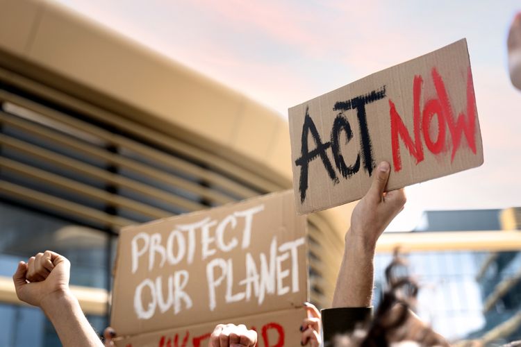 Mengapa Aksi Perubahan Iklim Bergerak Lambat?