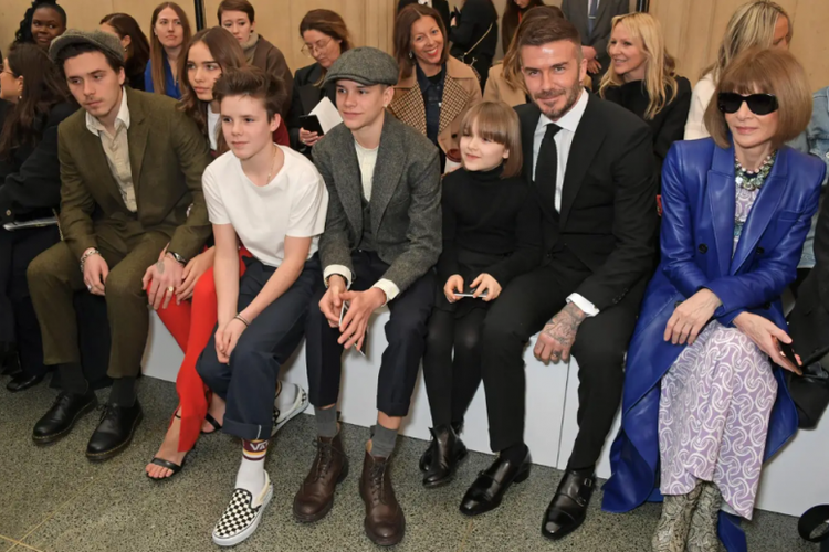 Keluarga David Beckham saat menyaksikan London Fashion Week 2019