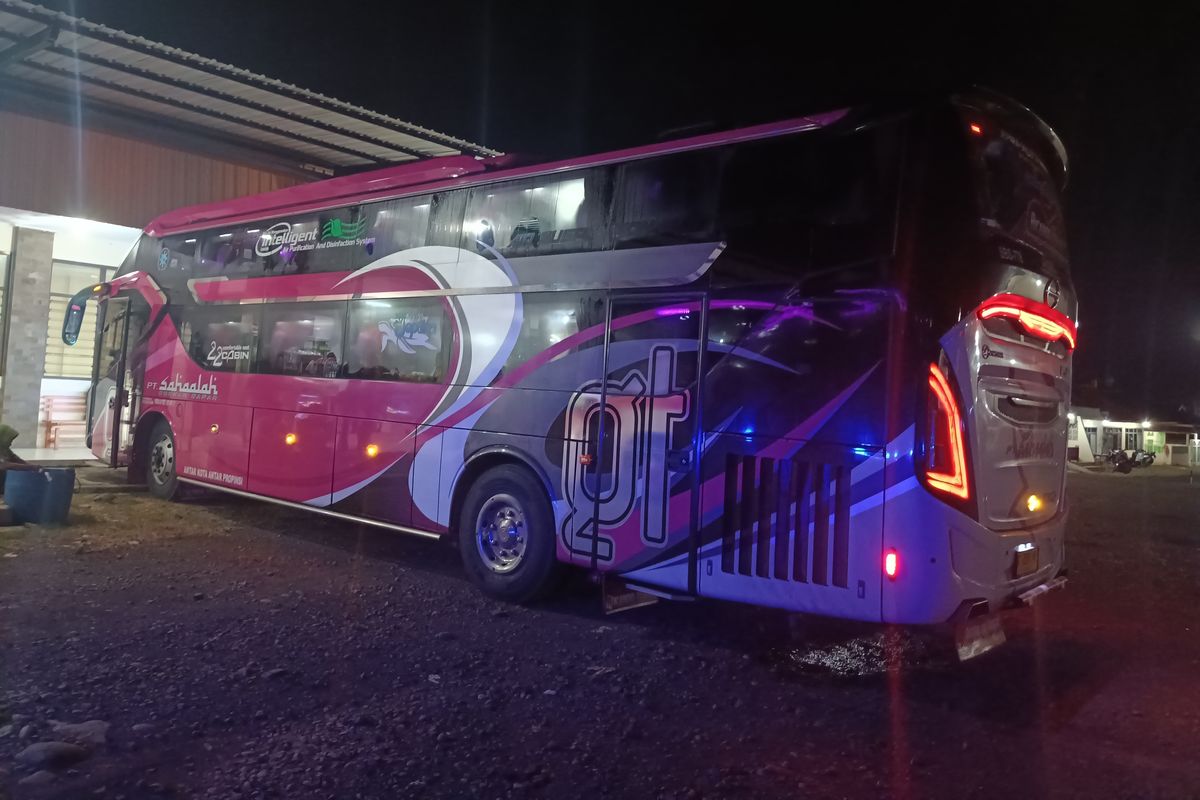 Bus AKAP PO Sahaalah