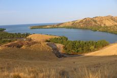 Bukit Cinta Manggarai Timur, Ada Panorama Laut, Lembah dan Hutan