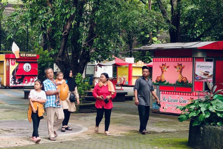 Ramadan di Kebun Binatang Surabaya, dari Sunyi Menuju Ramai Jelang Lebaran