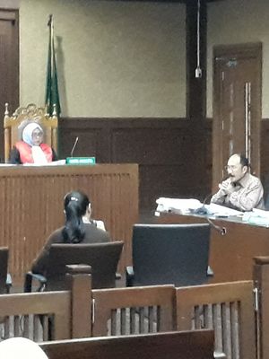 Dokter Francia Anggraeni bersaksi dalam persidangan di Pengadilan Tipikor Jakarta, Kamis (12/4/2018).