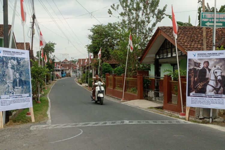 Rayakan HUT Ke-81 RI, Warga Banjarnegara Kenalkan Pahlawan Lokal Lewat Poster di Pinggir Jalan