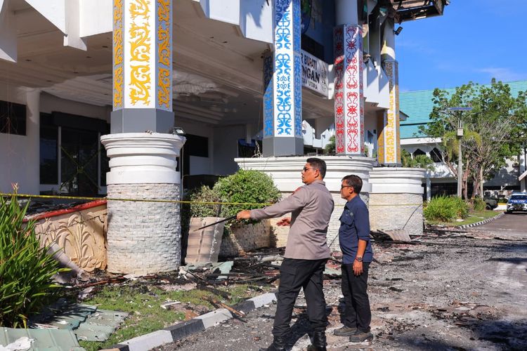 Kantor Pemkab Bulungan Kebakaran, Polda Kaltara Terjunkan Tim Labfor